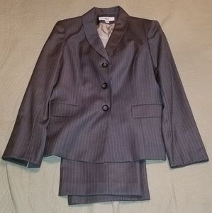 Le Suit Pants Suit (Jacket & Pants)